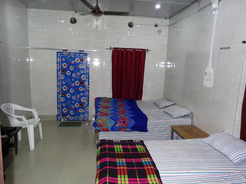 Goldy Guest House Varanasi Ngoại thất bức ảnh
