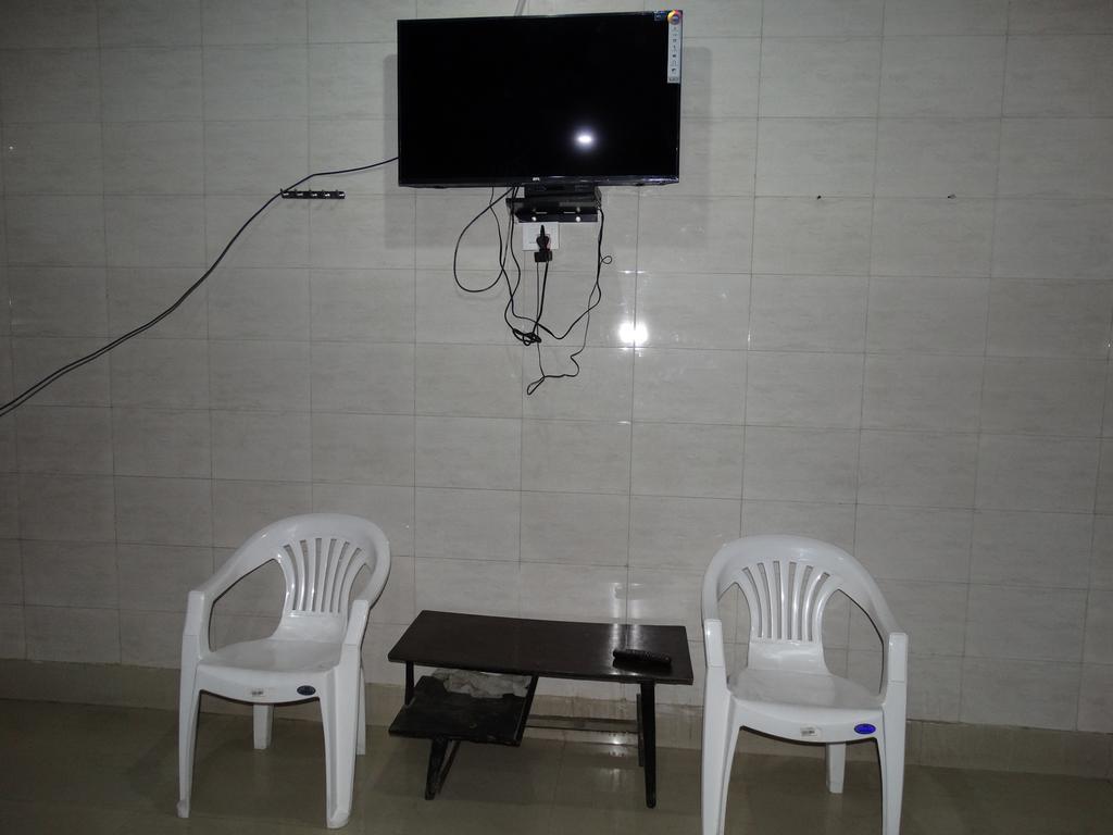 Goldy Guest House Varanasi Ngoại thất bức ảnh