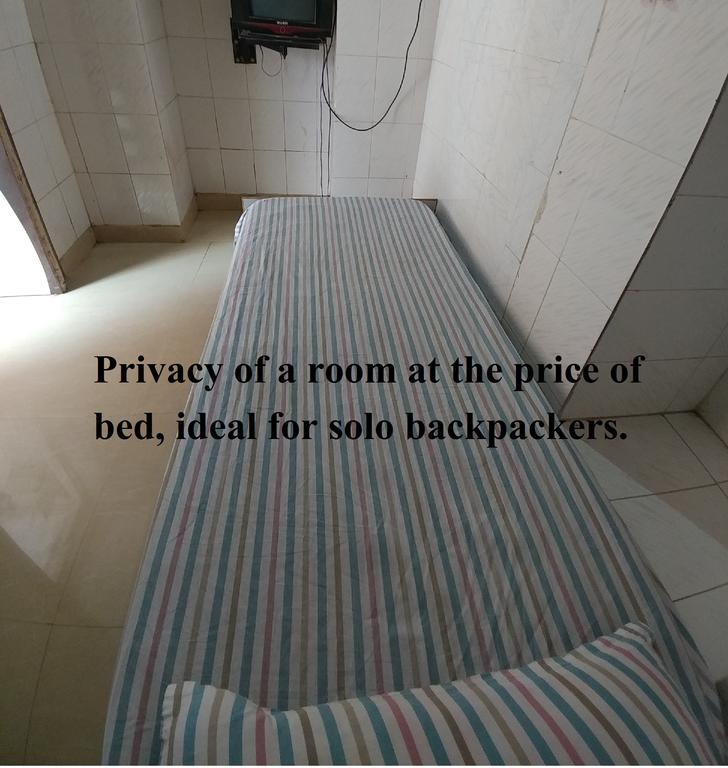 Goldy Guest House Varanasi Ngoại thất bức ảnh